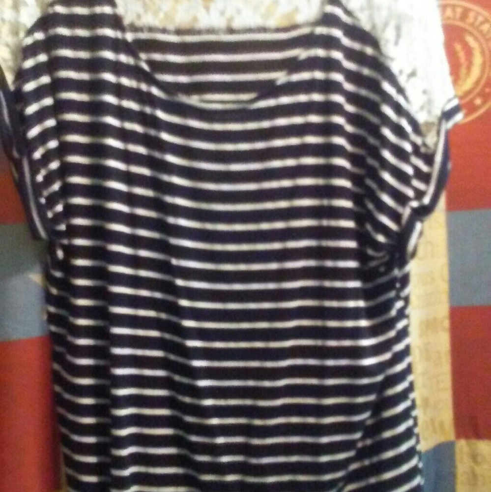 Maurices top
